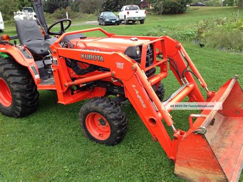 2006 Kubota B7800 30hp Compact Tractor Wplow And Chains