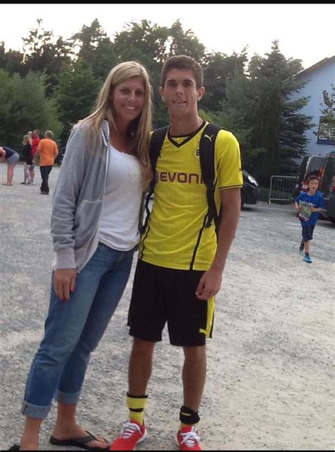 Christian Pulisic Girlfriend / Who Is Christian Pulisic S Girlfriend