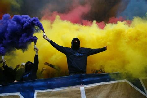 Djurgårdens if, club uit zweden. Djurgårdens IF | Smoke bomb photography, Ultras football ...