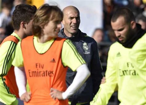 يستضيف نادي ريال مدريد مواجهة الجولة الاولي في الموسم الحالي من الدوري الاسباني من امام خصمه فريق خيتافي ، في المواجهة التي سوف تقام اليوم الثلاثاء على ملعب الفريدو دي ستيفانو معقل نادي ريال مدريد ، وريال مدريد سوف يبحث اليوم على ملعبه عن الانتصار. بالصور.. زيدان يقود أول تدريباته مع ريـال مدريد | المصري اليوم
