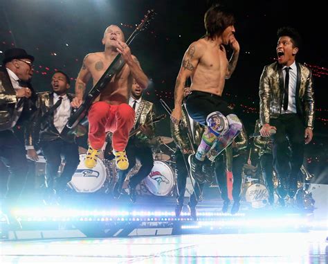 Super Bowl 50 Halftime Show Offered To Bruno Mars Sports Illustrated