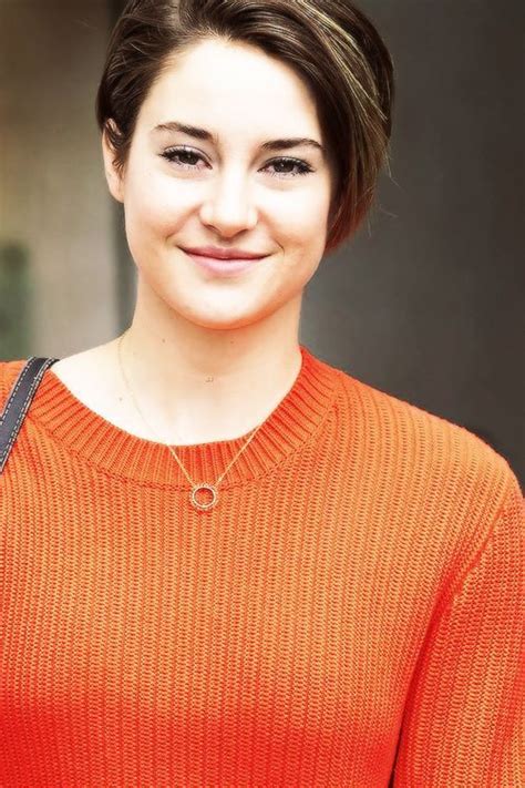 Shailene Woodley Who Plays Hazel Grace Lancaster On The Fault In Our