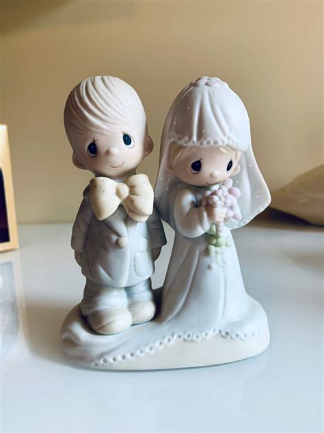 Beautiful Figurines To Commemorate Your Special Day Can Be Used As A