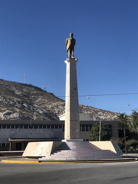 Monumento A Francisco I Madero Cumple 50 Años