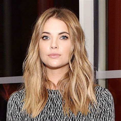 Ashley Benson Went Brunette And Unsurprisingly Looks Amazing Ashley