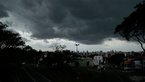 Segundo o simepar, há condição para chuva em todo o estado. Curitiba tem novo risco de temporal e deve ter chuva mais ...