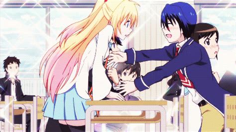 Kirisaki Chitoge Tsugumi Seishirou Nisekoi Animated Animated Gif Lowres Tagme S Hug