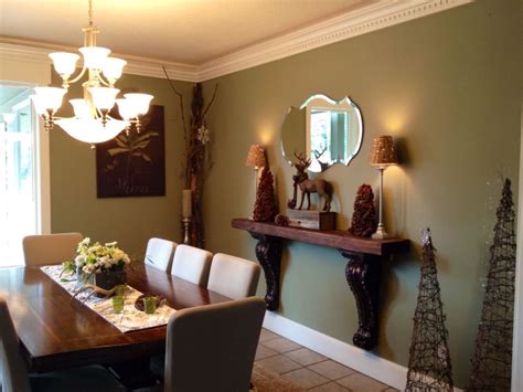 Join the decorpad community and share photos, create a virtual library of inspiration photos, bounce off design ideas with fellow members! Dining Room - Miller Paint Wainscot Green | Painted ...