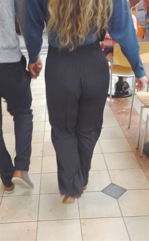 Jiggly Ass Pawg Filling Some Flare Pants Pretty Face Too Spandex Leggings And Yoga Pants Forum