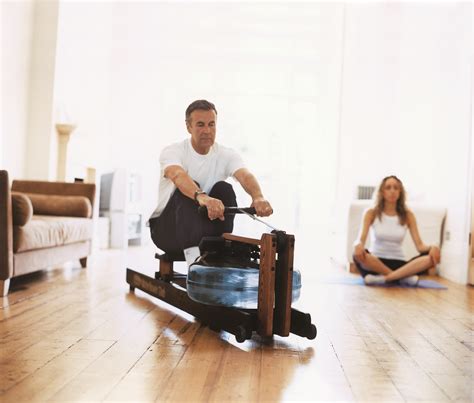 46+ nett bild welches fitnessgerät für zuhause / 1 / das rad ist mit einer beschichtung aus naturgummi ummantelt. Fitnessgeräte für Zuhause: Alles zum Rudergerät | Achilles ...