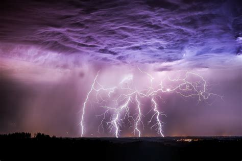 Night Thunder Lightning · Free Photo