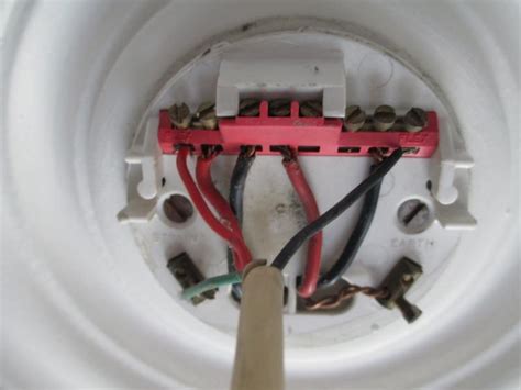 Ceiling fan wire colors may be slightly different than your household circuit wires. Ceiling rose - unexpected wiring | DIYnot Forums