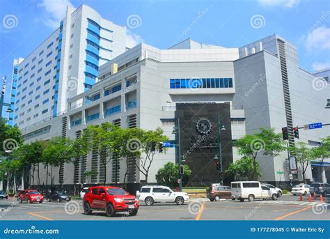 St Luke S Medical Center Facade In Bonifacio Global City Taguig