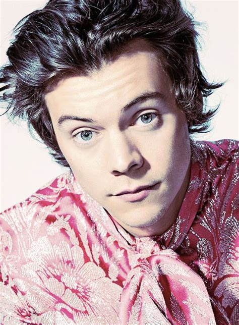 Harry styles told ellen degeneres about the creative way his photographer had him pose for his new album, fine line. Harry Styles Updates on in 2020 | Harry styles photoshoot ...