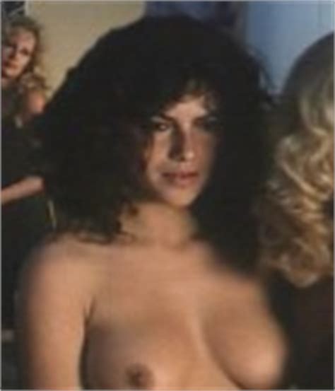Clio goldsmith nude