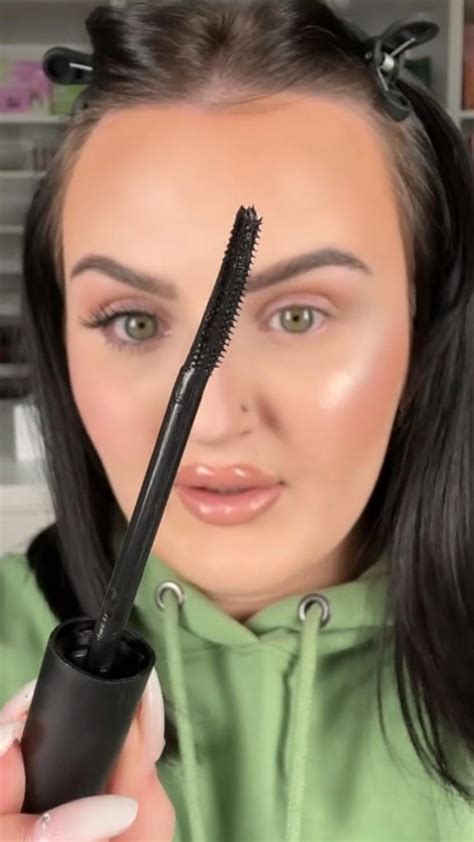Mikayla Nogueira Trying L’oreal Telescopic Lift Mascara Makeup Tutorial Tiktok Viral 2023