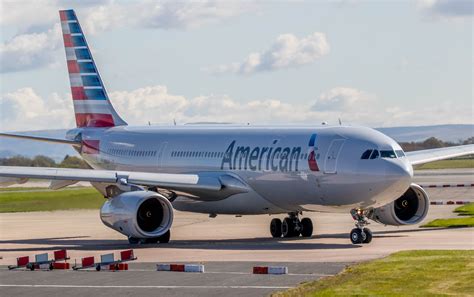 American Airlines: 96% of employees vaccinated, seeking accomodation