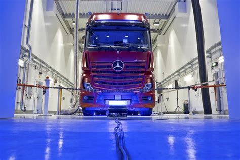 Daimler Und Volvo Planen Joint Venture