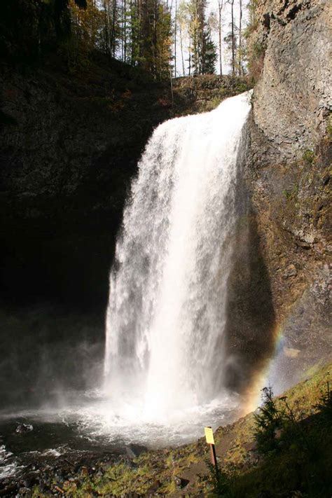 Moul Falls A Waterfall You Can Go Behind In Wells Gray