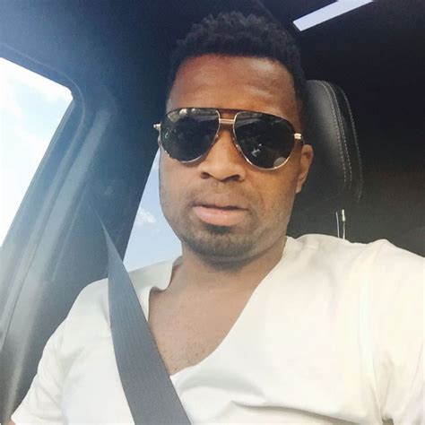 He likes his girls light in complexion, fit, popular and thick. Itumeleng Khune Shows Off His Hilarious Dance Moves! - OkMzansi