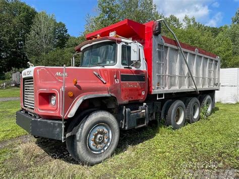 Mack Dm690s Triaxle Dump Truck