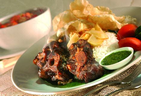 ˈrɛisttaːfəl ()), a dutch word that literally translates to rice table, is an indonesian elaborate meal adapted by the dutch following the hidang presentation of nasi padang from the padang region of west sumatra. Resep Sop Buntut Sapi Bakar Bumbu Rempah - RESEP MASAKAN ...