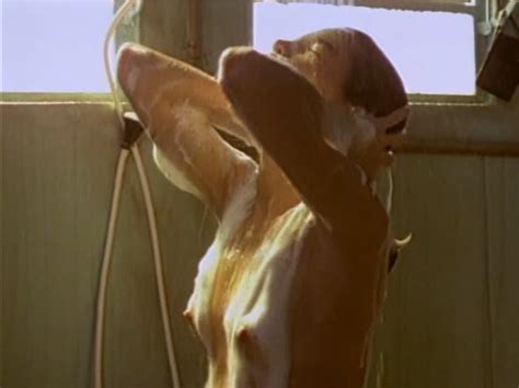 Nude Video Celebs Lidia Brondi Nude O Beijo No Asfalto 1981