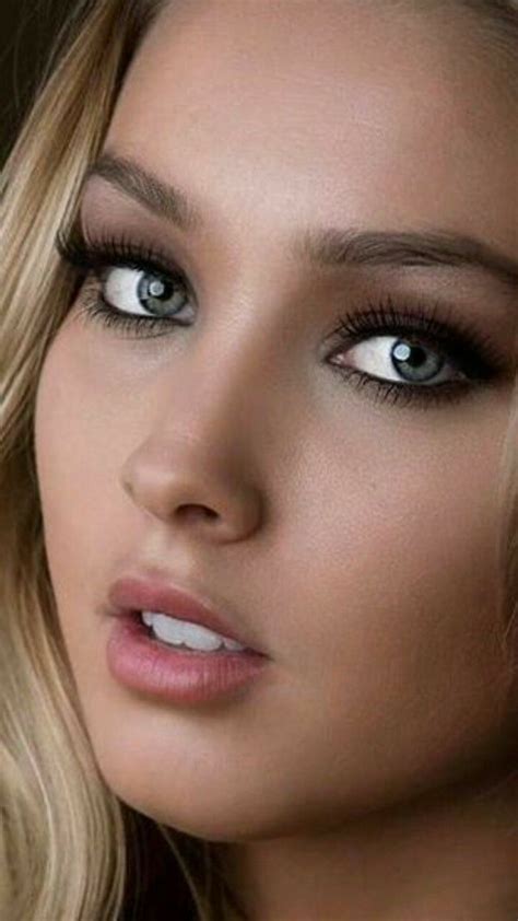 Most Beautiful Eyes Stunning Eyes Beautiful Lips Beautiful Women Pictures Stunning Girls