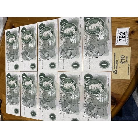 10 PAGE UNCIRCULATED 1 POUND NOTES Z48C175631 40