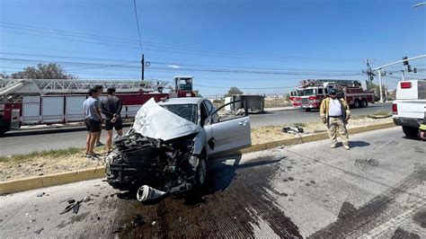 Camioneta Provoca Aparatoso Choque En Carretera Tlacote Iba A Exceso