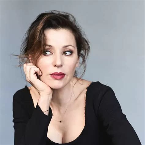 Tina Arena Les Trois Cloches Listen To Song Pendona Music