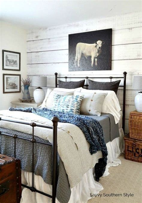 Beautiful Farmhouse Bedroom Design Ideas Match For Any Home Design 22