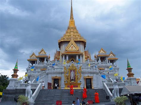 The Temple Of The Golden Buddha Wat Traimit Chatrium Hotels