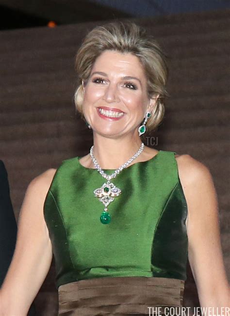 The Evening Earring Queen Maximas Emerald Earrings The Court Jeweller