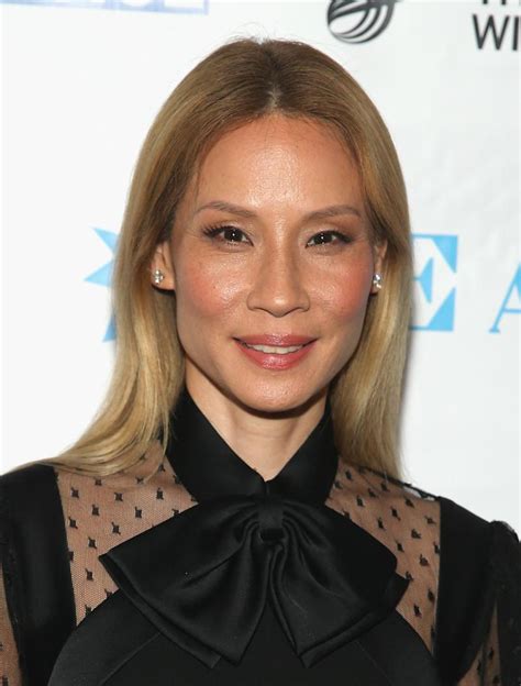 Lucy Liu Dyed Her Signature Black Hair A Warm Sandy Blonde Color