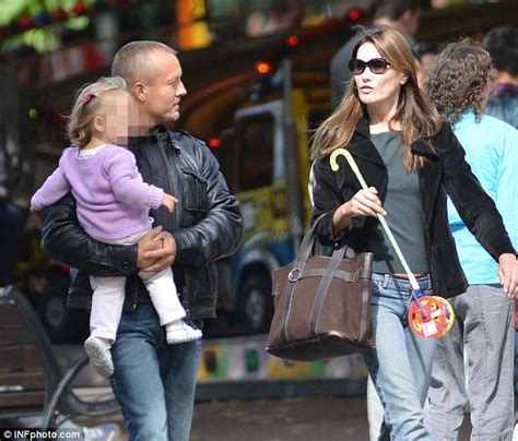 «la vérité fera jour», insiste carla bruni. Carla Bruni-Sarkozy wears wide-legged jeans for trip to ...
