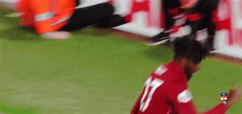 The best gifs for moise kean. everton on Tumblr