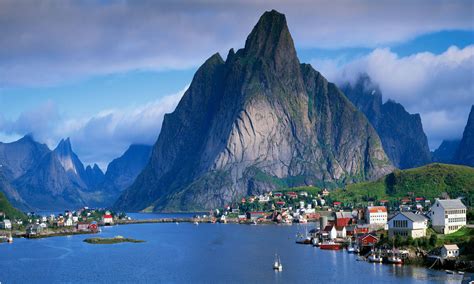 Windows 10 windows 8.1 windows 7 more. Beautiful Scenery Beach Mountain Wallpaper - windows 10 ...