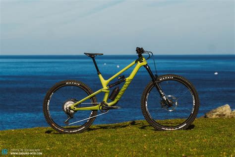 2022 Canyon Torque Cf 8 First Ride Review How Does The New Gravity