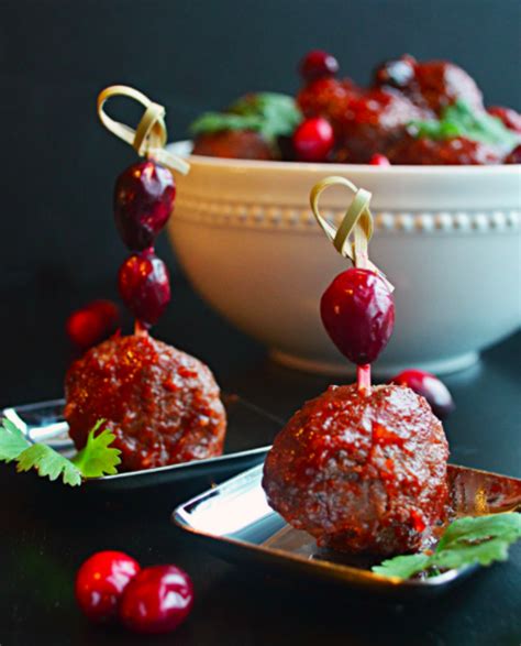 From classics to gourmet and vegan ideas, there's something for everyone. Thanksgiving Planning: Light Appetizer Ideas | Women of Today