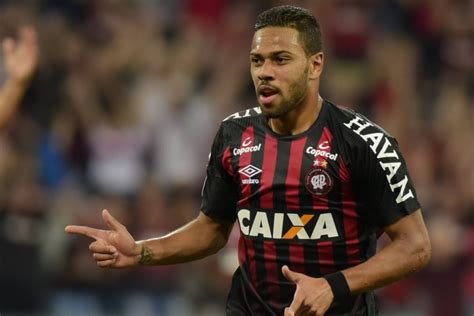 Df (fb, left) ▪ footed: Renan Lodi Resmi Jadi Rekrutan Kelima Atletico Madrid ...