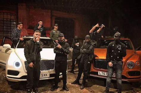 Jul 04, 2019 · their most prominent member, tristen asllani, who lived in hampstead, was jailed for 25 years in 2016 for drug dealing and firearms offences which included possessing a škorpion submachine gun. Inside the notorious Barking Hellbanianz gang - Essex Live