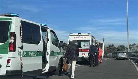 Incidente In Bici Sul Ponte Di Via Varese Un Ferito A Gallarate