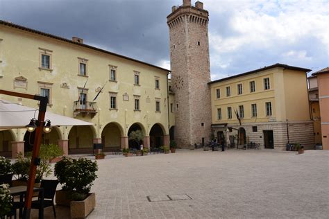 Attenzione la testata giornalistica cose di casa non organizza le manifestazioni di cui riporta notizia. Cosa vedere a Montefalco, Trevi, Fonti del Clitunno ...