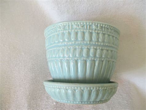 Mccoy Usa Aqua Round Planter Pot With Attached Drain Tray Vintage