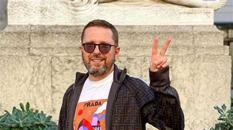 Стерненко поставив на місце шарія та розбив його брехню щодо суду по тітушці щербічу. Пропагандист Шарий угрожает устроить нападение на ...