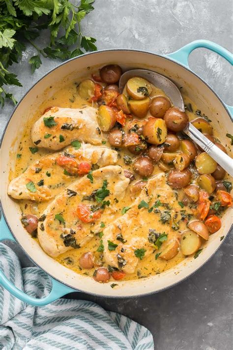 One Pan Tuscan Chicken And Potato Skillet Is An Easy Dinner Idea That