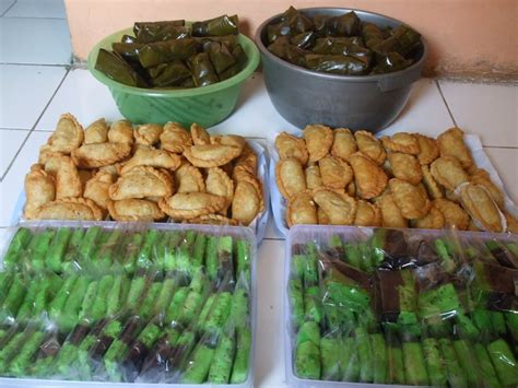 Check spelling or type a new query. Aneka Macam Snack Boxs