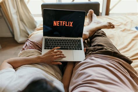 Netflix Shows To Binge Watch The Coming Weekend The Web Capitals