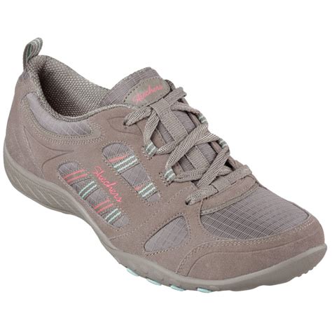 Skechers Women S Relaxed Fit Breathe Easy Good Luck Sneakers Bob’s Stores
